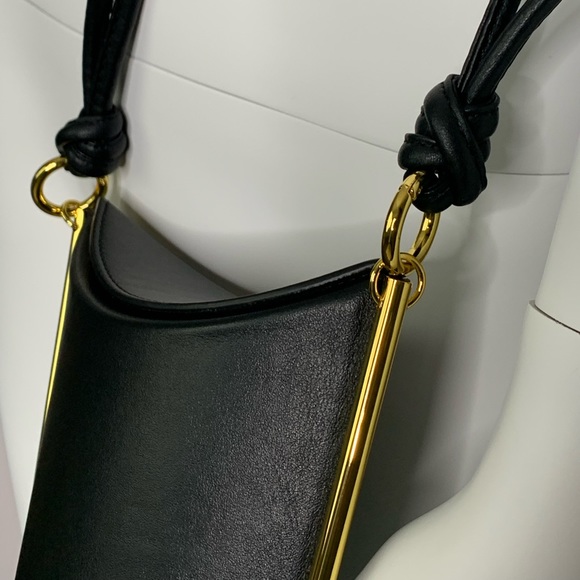 YUZEFI pitta shoulder bag in Black. - Picture 2 of 5